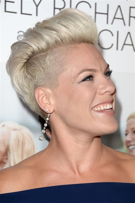 15 Unique And Classy Undercut Short Hairstyles For Women Hairdo Hairstyle