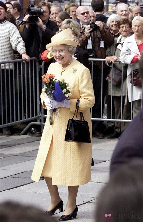 La Reina Isabel II de Inglaterra en 2001 - La vida de la Reina Isabel