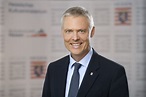 Staatssekretär Lösel und Handwerkskammerpräsident Füll bei Förster ...