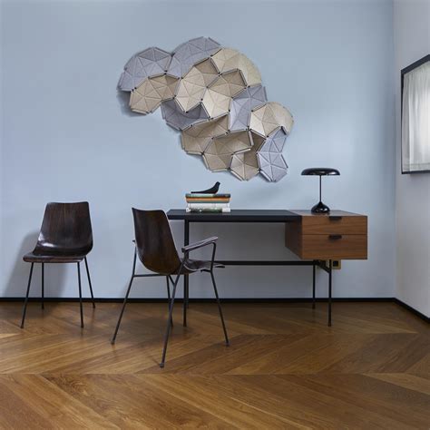 Ligne roset collection de mobilier design contemporain, symbole d'une elegance de vie, signes des plus grands achetez vos meubles design ligne roset préférés depuis le confort de votre foyer. CLOUDS, Textiles from Designer : R. & E. Bouroullec ...