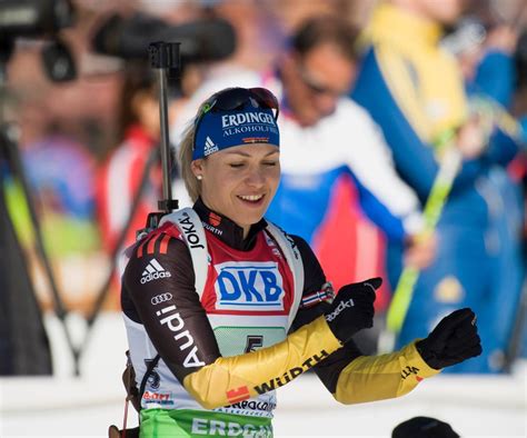 Magdalena Lena Neuner Ehemalige Deutsche Biathletin Sports