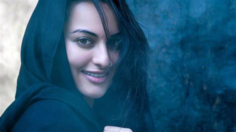 Free Download 7680x4320 Sonakshi Sinha Close Up Photos 8k Wallpaper Hd Indian 7680x4320 For