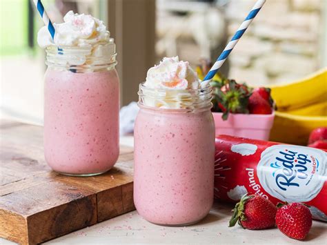 Make A Super Easy Strawberry Banana Smoothie + Stock Your Pantry & Save
