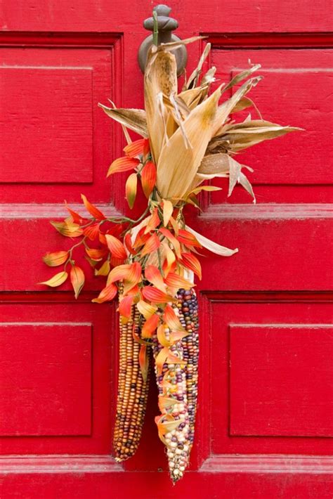 Decorating With Indian Corn For Thanksgiving Indian Corn Decorations
