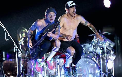 Red Hot Chili Peppers Announce Massive Aussie Stadium Tour I Like