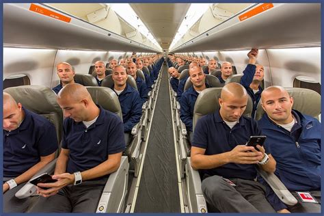獣 姦 カ グ ラ: 「1人で飛行機の全座席に座って記念撮影、それを全部合成する ...