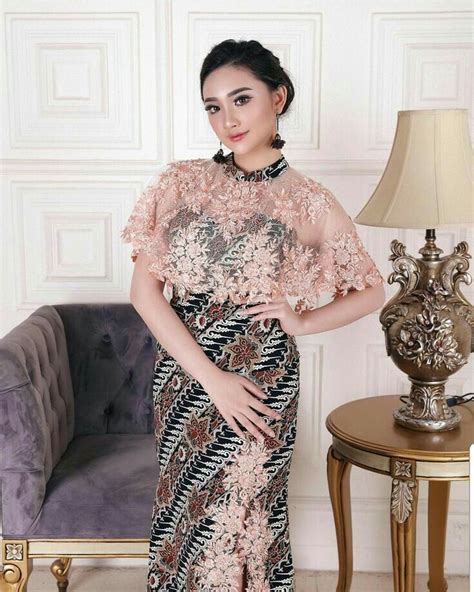 Model Dress Batik Kombinasi Brokat
