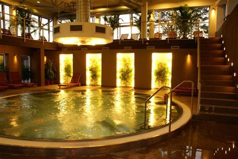 Vitajte v novo otvorenom kráľovskom hoteli royal palace***** v kúpeľnom meste turčianske teplice. Kúpele Turčianske Teplice - Slovakia.travel