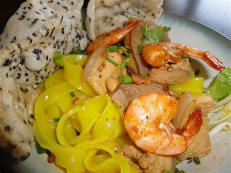 Chùm ảnh dự thi 2007. Vietnamese Quang Noodle (Mi Quang) - Vietnam Food ...