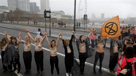 Notícias Protestos pelo mundo marcam o Dia Internacional da Mulher VEJA FOTOS Portal do