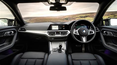 Bmw 2 Series Coupe Interior Layout And Technology Top Gear
