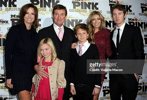 Wayne Gretzky And Paulina Photos And Premium High Res Pictures Getty