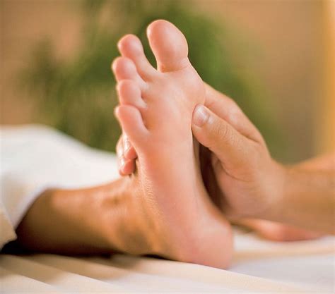 Fußreflexzonenmassage Fußreflexzonenmassage Massage Fußmassage
