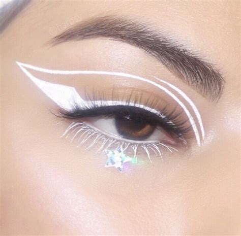 Simple White Eyeliner Looks To Steal All The Attention Ice Cream And