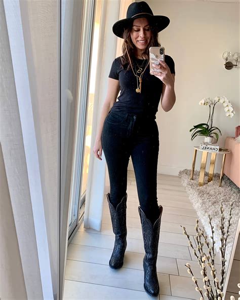Sydne Style Shows How To Wear The Western Trend In All Black Outfit