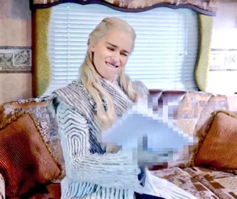 Dany Rubbing Her Clit While Reading A Dream Of Spring Rfreefolk