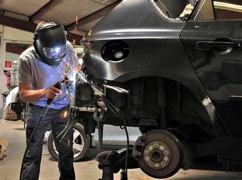 Auto Body Repair Shop Sky Collision Experts In Collision Repair