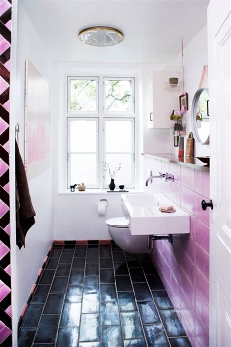 Walls are often not straight so don't assume the gaps are all the same. 5 Tiled Bathrooms That Will Amaze You