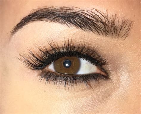 Different Types of Eyelash Extensions (and How They Stack Up)