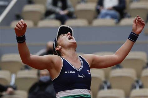 Nadia podoroska live score (and video online live stream*), schedule and results from all tennis tournaments that nadia podoroska played. Nadia Podoroska becomes first female qualifier to reach ...