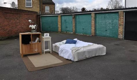 Worst Airbnb Room Ever Listed In Peckham London Is Outside Metro News