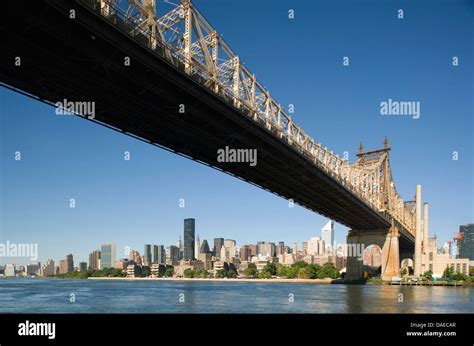 Queensborough 59th Street Bridge East River Manhattan New York City Usa