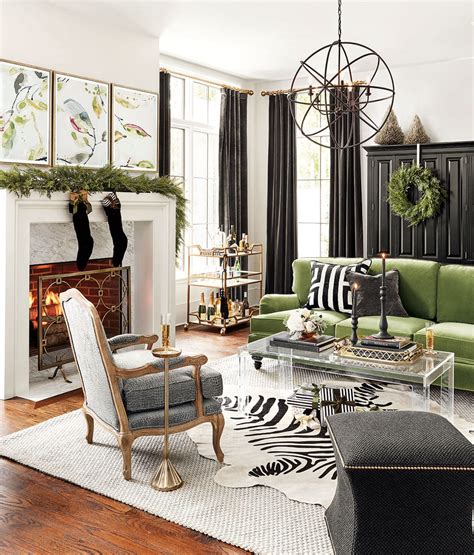 Holiday Color Trend Black White And Green How To Decorate