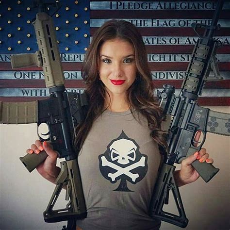 sexy girls hot babes with guns beautiful women weapons girlswithguns babeswithguns