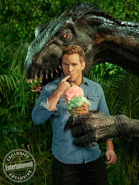 Watch Chris Pratt Evades Dinosaur Stampede In Jurassic World Fallen