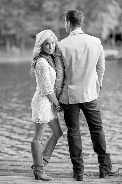 Incredible Engagement Shootloads Of Poses Engagement Photography