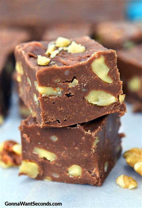 Easy Fudge Recipe With Video Gonna Want Seconds