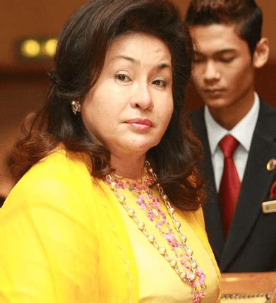 Nothing is known about her former husband abdul aziz nong chik. 49 Gambar Emas Datin Seri Rosmah Mansor | Harga Emas 2017 ...