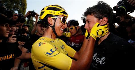 May 24, 2021 · egan bernal (ineos grenadiers) will wear the maglia rosa, or the pink jersey awarded to the race leader, for the seventh day. Egan Bernal first Colombian to win Tour de France | Daily ...
