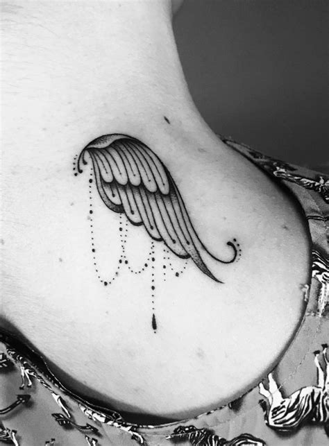 6 tattoo designs to get over heartbreak in 2019 cultura colectiva angel wing wrist tattoo