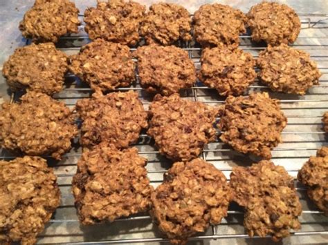 Don't let diabetes stop you from enjoying some classic christmas cookies. Diabetic Oatmeal-Raisin Cookies Recipe | KeepRecipes: Your Universal Recipe Box
