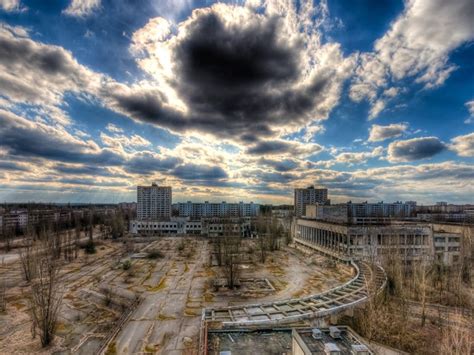 Stunning Yet Eerie Photos Show Ground Zero Of Chernobyl Years After