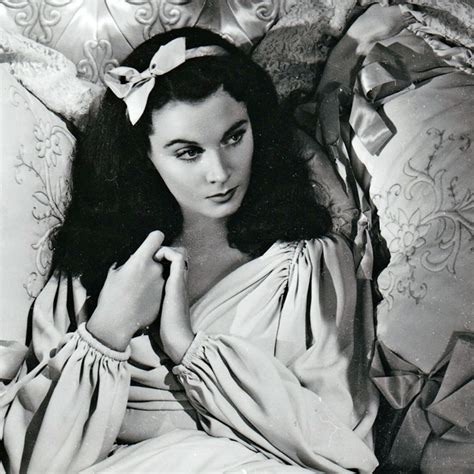 Vivien Leigh Is Glamour Personified As Emma Hamilton In That Hamilton