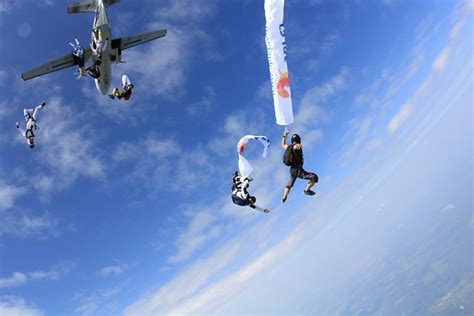 Sky Skydiving Parachutes Free Photo On Pixabay