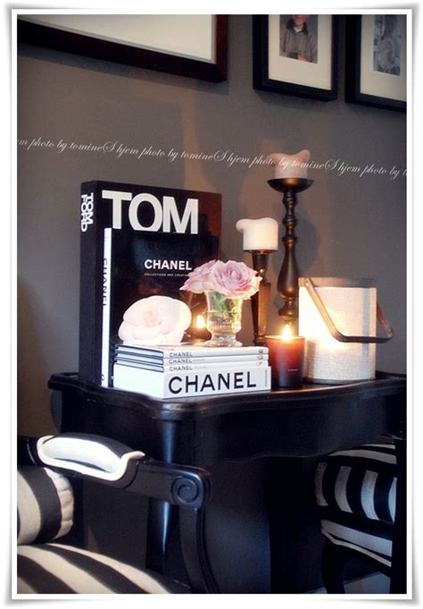 Bedroom reveal brightontheday glamorous room chanel coffee table book books decor. 「Chanel coffee table book」のベストアイデア 25 選｜Pinterest のおすすめ ...