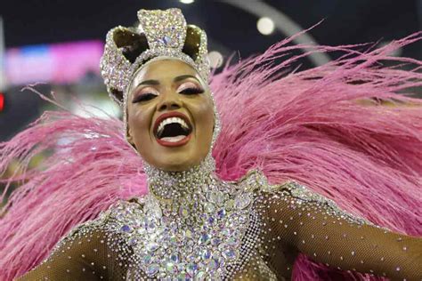 Brasil Vibra Al Ritmo De La Samba En Su Primer Día De Carnaval Fotos