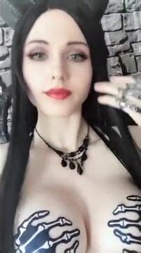 Amouranth Nudes Cosplay Patreon Stream Kaitlyn Siragusa