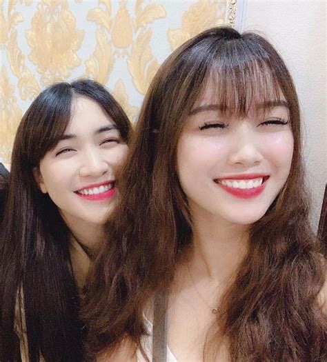 Mới đây, cặp đôi dường như đã mua nhà chung ở quận hoàng mai, còn mời đức huy và bạn bè đến. Hoà Minzy đập tan tin Văn Toàn chia tay bạn gái