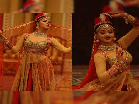 Bhojpuri Actress Namrata Malla Dance On Chikni Chameli Watch Video