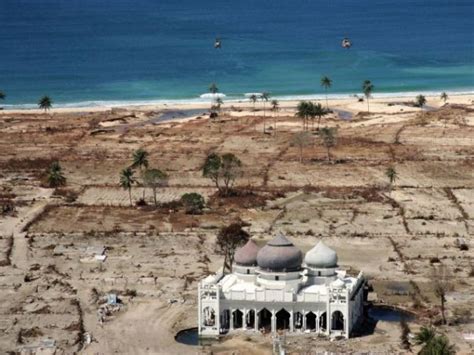 Sistem peringatan dini gempa dan tsunami yang dibangun pada 2004 tidak memasukkan ancaman sistem peringatan dini yang dibangun sejak tsunami aceh 2004 fokus ke tsunami dari gempa apalagi gempa vulkanik bukan menjadi ranahnya bmkg, ujar kepala pusat gempa bumi dan. Ini 4 Fakta Gempa dan Tsunami Aceh Tahun 2004 yang Buat ...