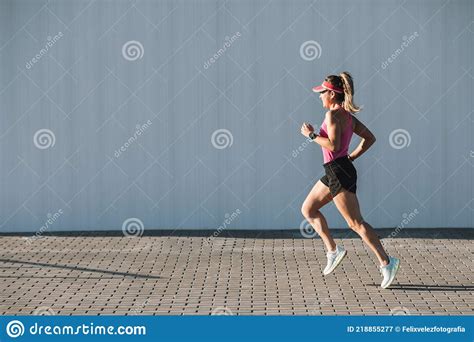 Beautiful Young Runner Running Around The City Stock Image Image Of
