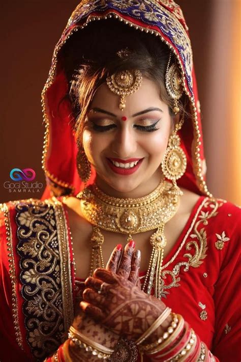 Beautiful Bride Indian Bride Poses Beautiful Indian Brides Indian