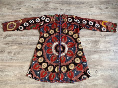 Uzbek Vintage Handmade Embroidery Suzani Robe Uzbek Dress Etsy Clothes Dresses Embroidered
