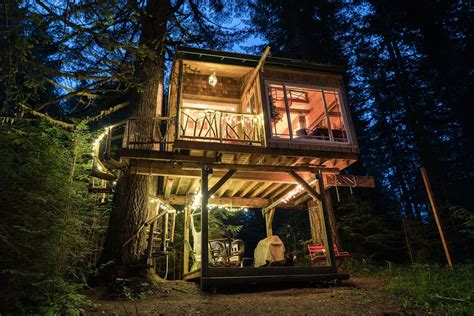 Book Your Overnight Stay At This Magical Treehouse In Oregon | That Oregon Life