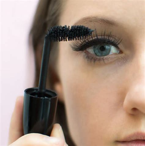 Mind Blowing Hacks To Get Flawless Eyelashes Every Time Musely