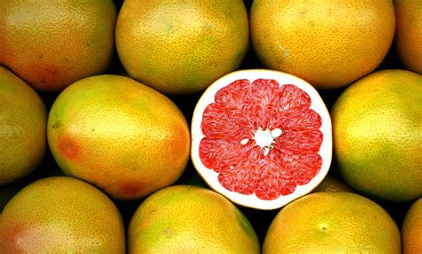 6 Surprising Health Benefits Of Pomelo Lord Of The Citrus Fruits